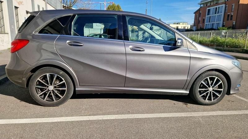 Usata Mercedes B200 Premium 156 CV (114 kW) 2014 Monovolume