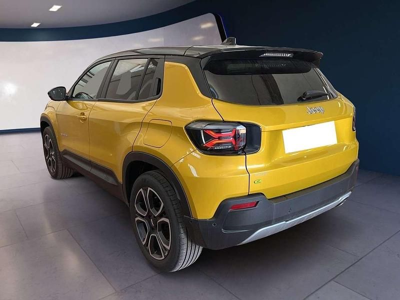 Nuova Jeep Avenger Summit 110 CV (80 kW) 2025 Giallo SUV
