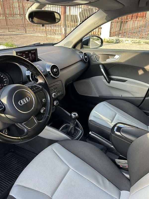 Usata Audi A1 Sportback Ambition 90 CV (66 kW) 2012 Utilitaria