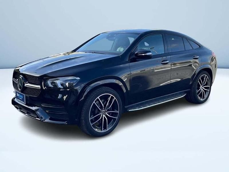 Usata Mercedes GLE300 272 CV (200 kW) 2022 Nero Coupé