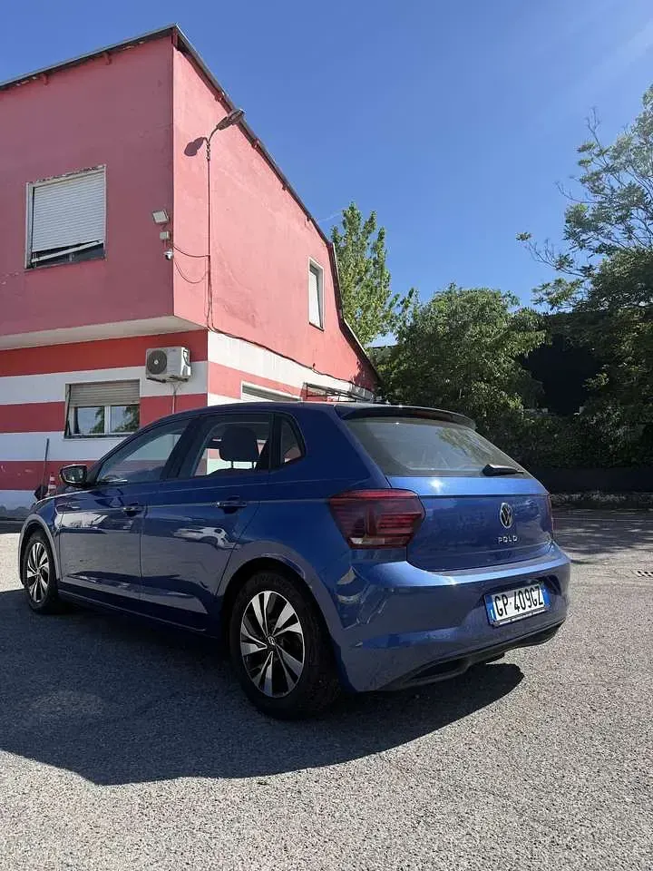 Usata VW Polo Highline 95 CV (69 kW) 2021 Blu/azzurro Utilitaria