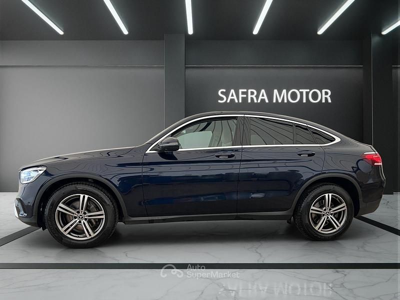 Usata Mercedes GLC220 194 CV (142 kW) 2020 Blu Coupé