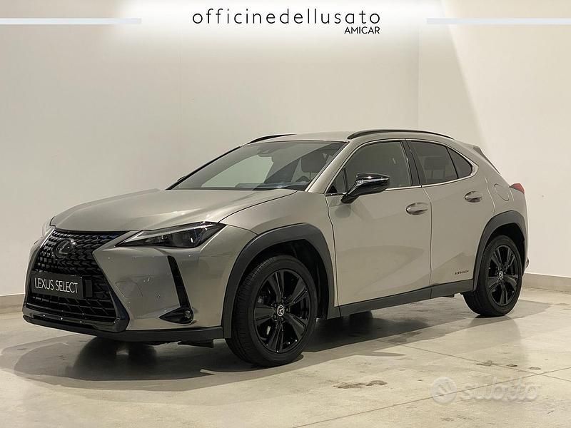 Usata Lexus UX 184 CV (135 kW) 2022 SUV