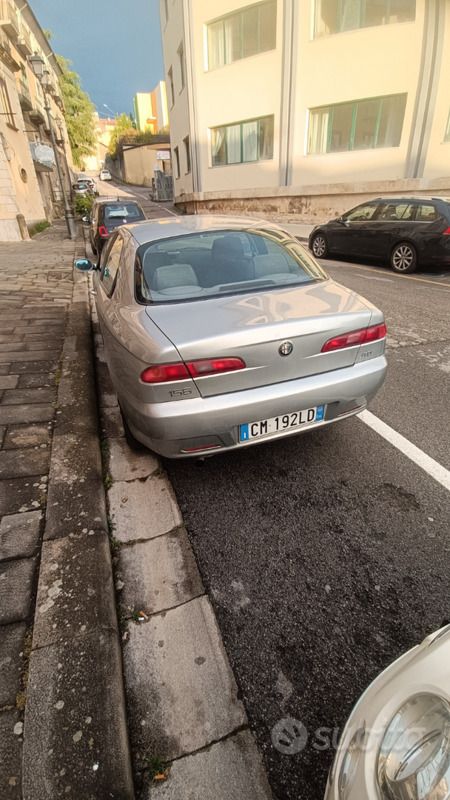 Usata Alfa Romeo 156 140 CV (102 kW) 2004 Grigio Berlina