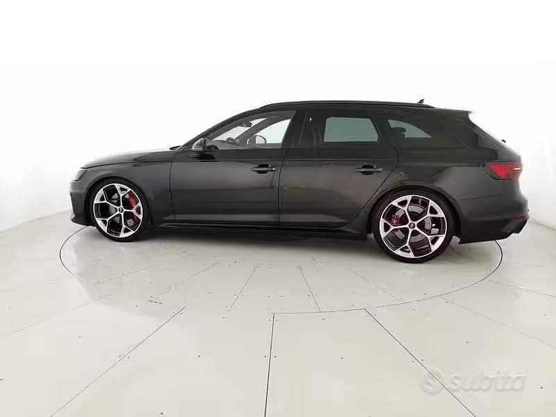 Usata Audi RS4 Ambiente 450 CV (330 kW) 2024 Nero Station wagon