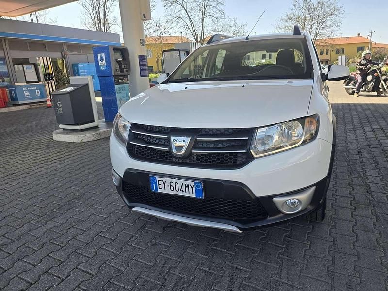 Usata Dacia Sandero Stepway 90 CV (66 kW) 2013 Other Berlina