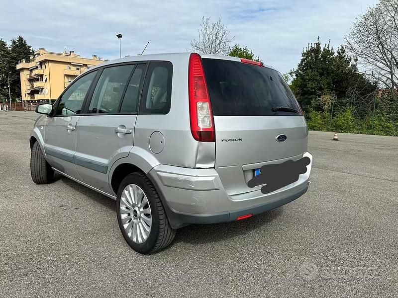 Usata Ford Fusion Titanium 80 CV (58 kW) 2009 Utilitaria