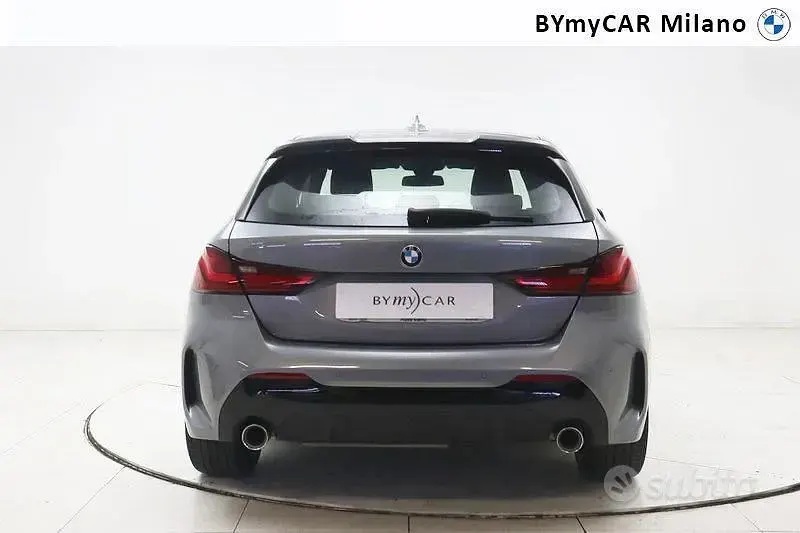 Usata BMW 118 M Sport 150 CV (110 kW) 2022 Grigio Utilitaria