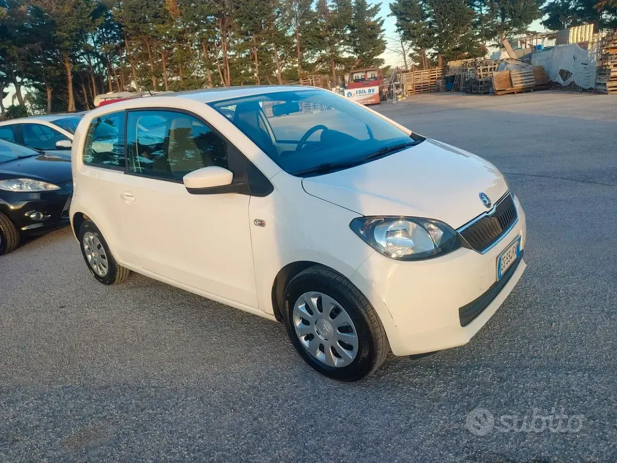 Usata Skoda Citigo Active 75 CV (55 kW) 2013 Bianco Utilitaria