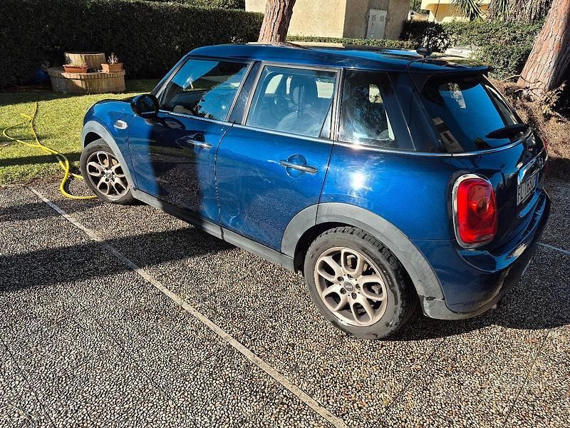 Usata Mini ONE Hype 102 CV (75 kW) 2017 Blu Utilitaria