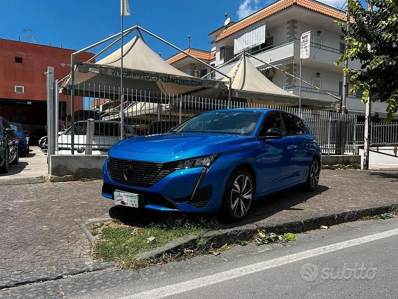 Blu Usata 2023 Peugeot 308 Allure Tre volumi | 20.499 € (Ottimo prezzo) - Immagine 1/4