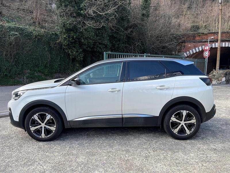 Usata Peugeot 3008 Allure 131 CV (96 kW) 2020 Bianco SUV