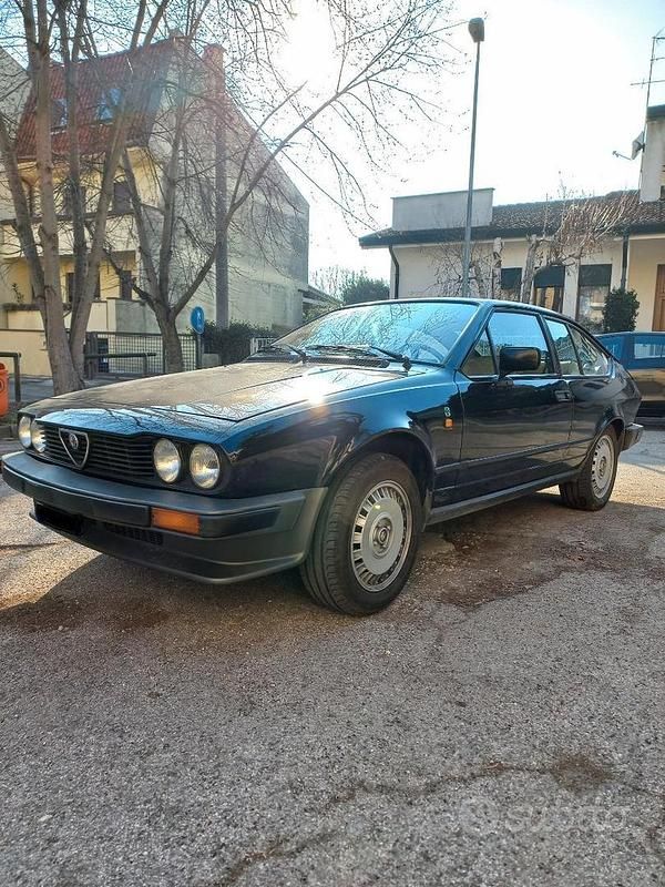Nero Usata 1982 Alfa Romeo Alfetta Coupé | 11.700 € - Immagine 1/4