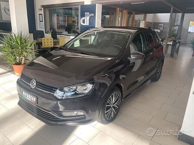 Usata VW Polo Allstar 75 CV (55 kW) 2016 Grigio Berlina