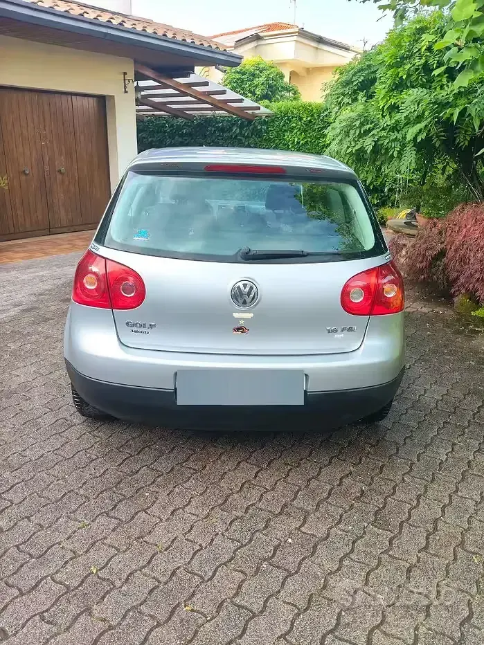 Usata VW Golf IV 115 CV (84 kW) 2005 Grigio Berlina