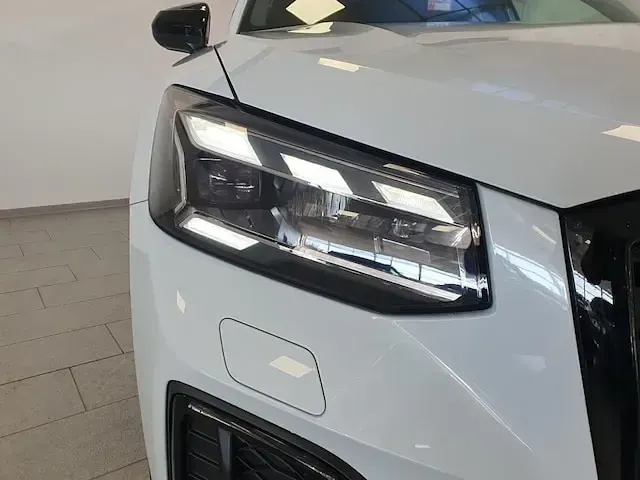 Usata Audi Q2 Comfort 116 CV (85 kW) 2023 Bianco SUV