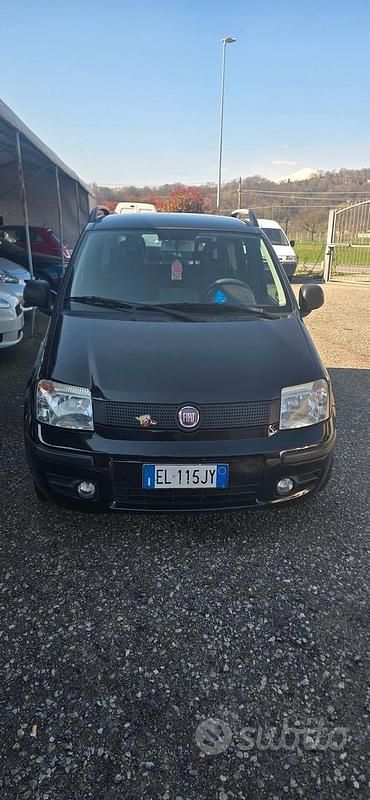 Usata Fiat Panda Dynamic 69 CV (50 kW) 2011 Nero Utilitaria