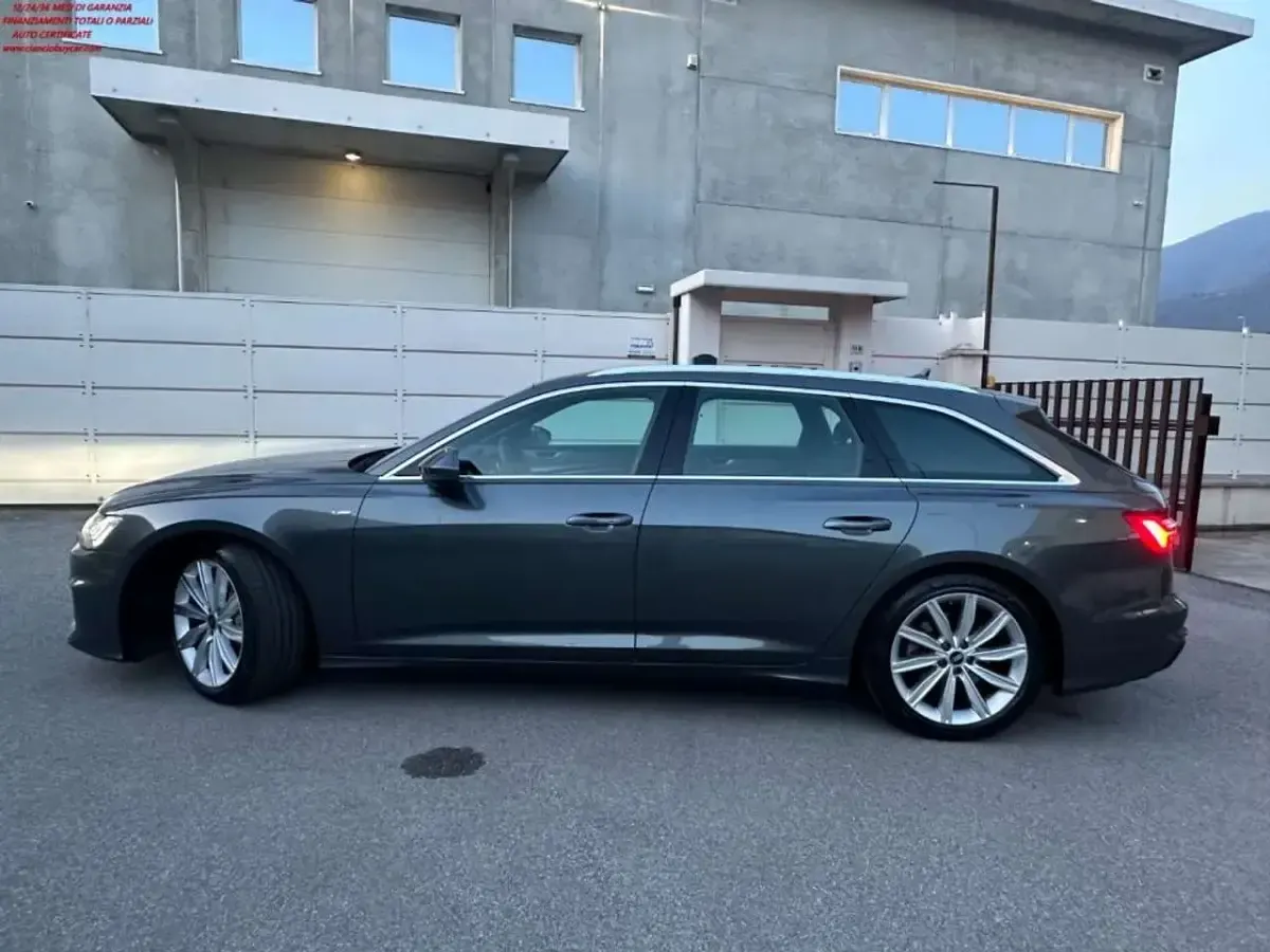 Usata Audi A6 S-Line 340 CV (250 kW) 2021 Grigio scuro Station wagon