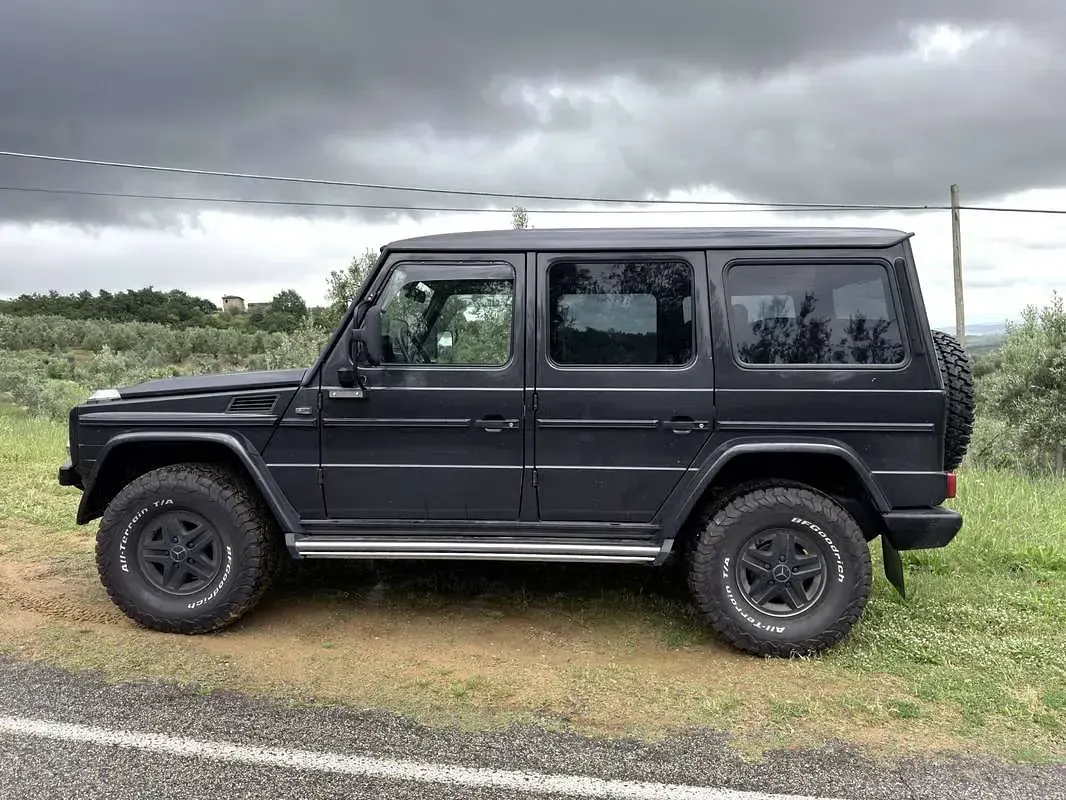 Usata Mercedes G300 170 CV (125 kW) 1992 Grigio SUV