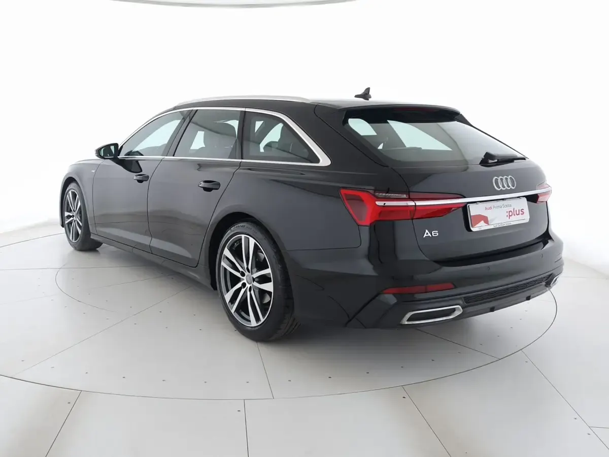 Usata Audi A6 Business 163 CV (119 kW) 2020 Nero mito metallizzato Station wagon