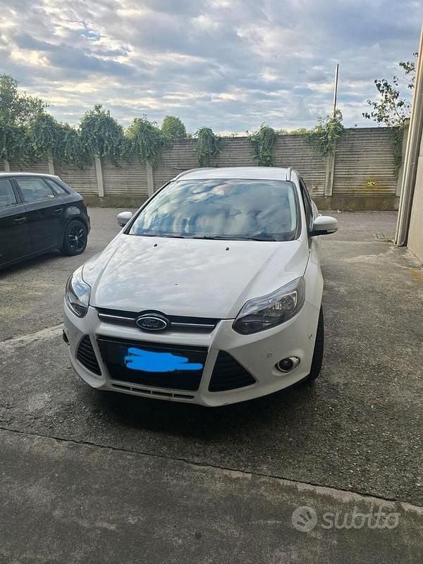 Usata Ford Focus Business Edition 116 CV (85 kW) 2013 Bianco Station wagon