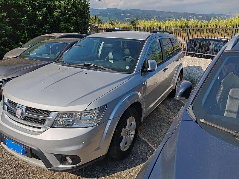 Usata Fiat Freemont Urban 170 CV (125 kW) 2011 Argento SUV