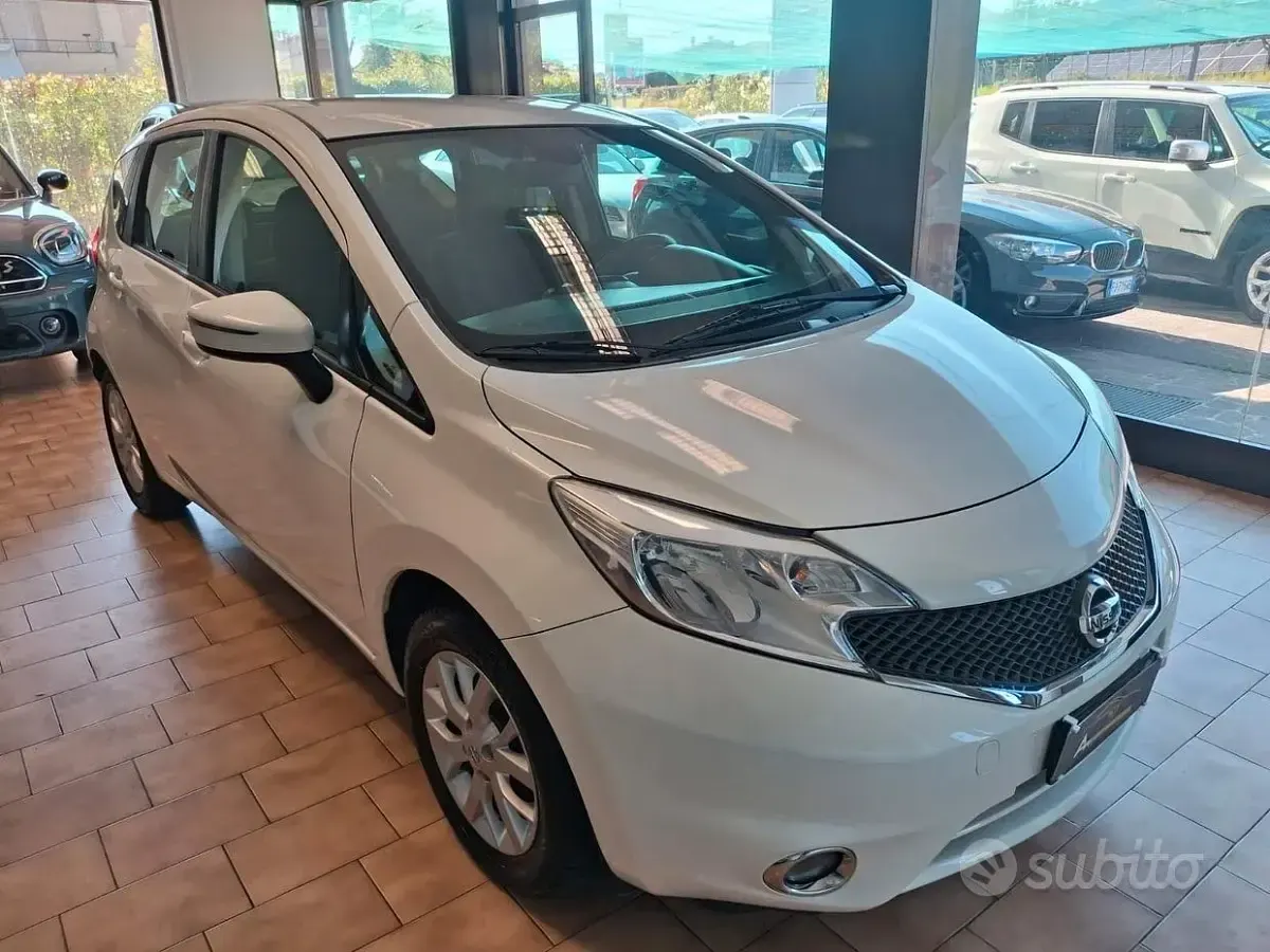 Usata Nissan Note Visia 80 CV (58 kW) 2013 Bianco Utilitaria