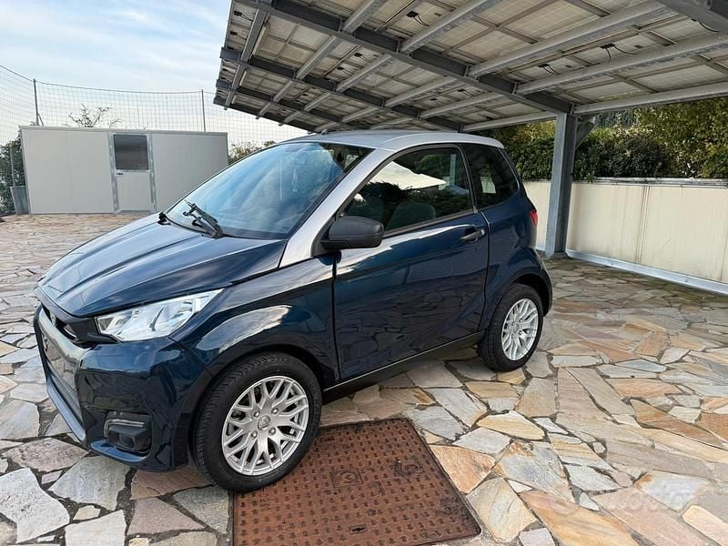 Usata Aixam City Pack 2022 Blu Utilitaria