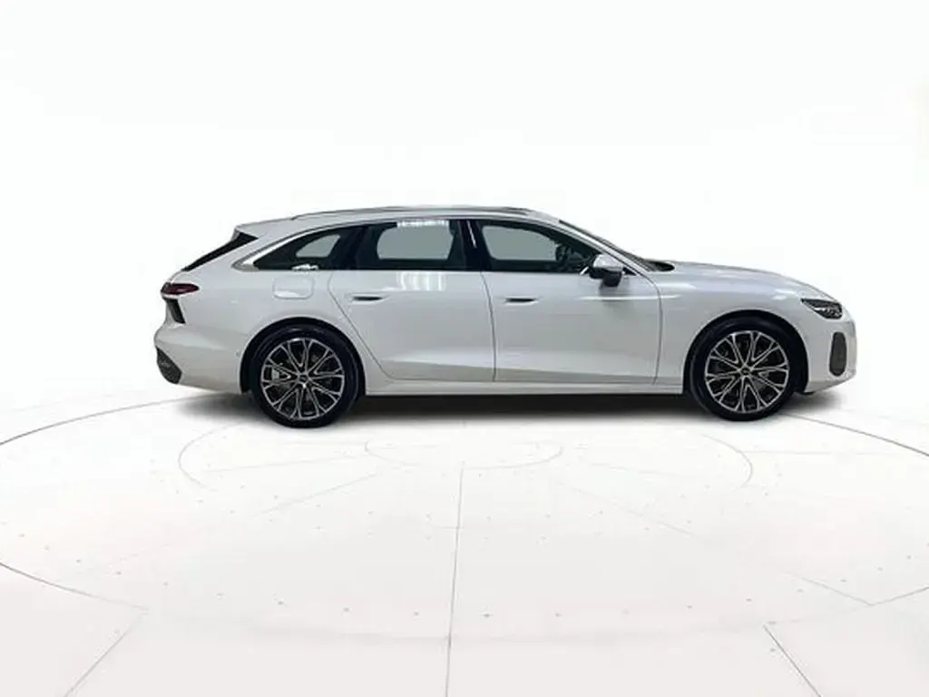 Usata Audi A6 Advanced 204 CV (150 kW) 2025 Vari colori pastello Station wagon