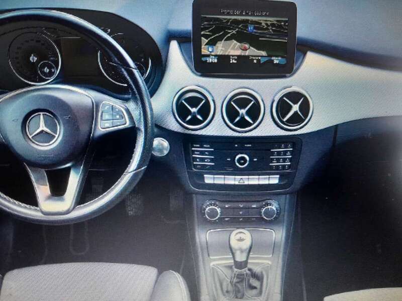 Usato 2018 Mercedes B180 1.5 Diesel 109 CV (16.200 €)