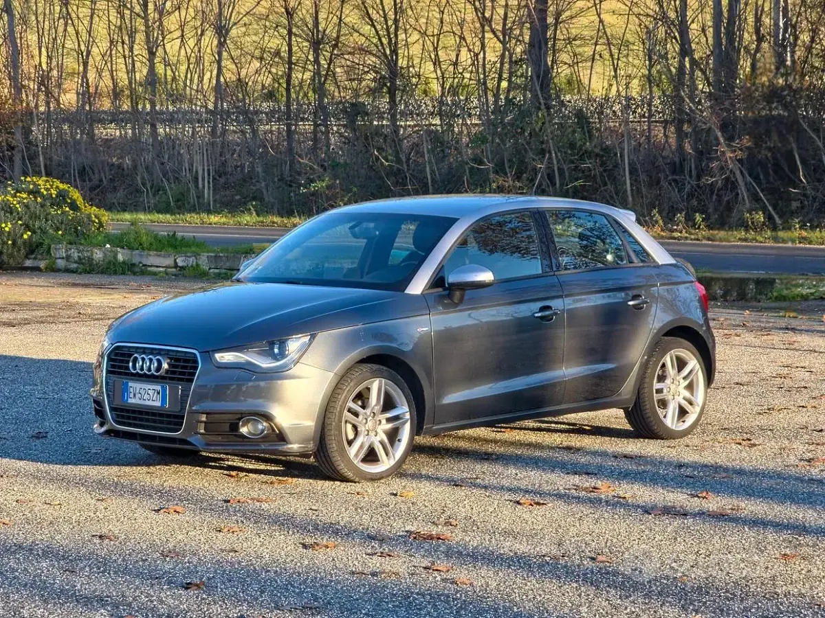 Usata Audi A1 90 CV (66 kW) 2014 Grigio Utilitaria