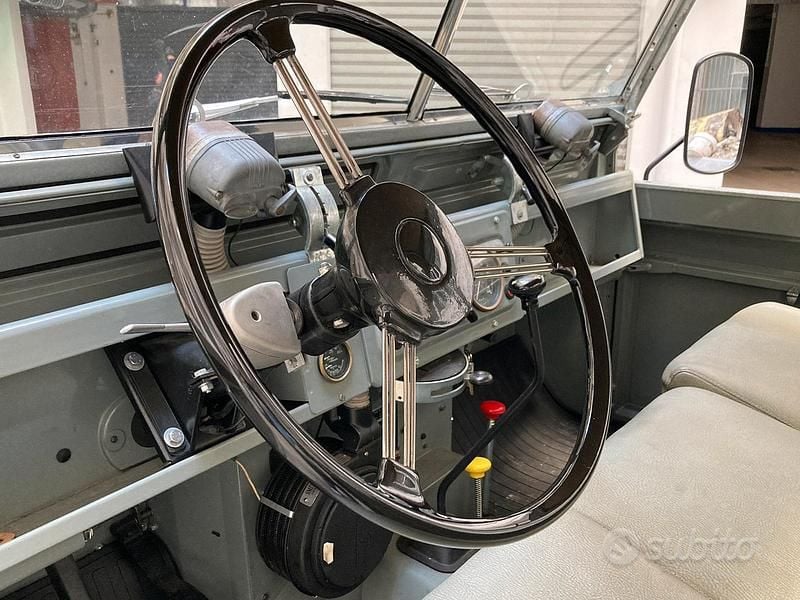 Usata Land Rover 88 1960 Grigio SUV