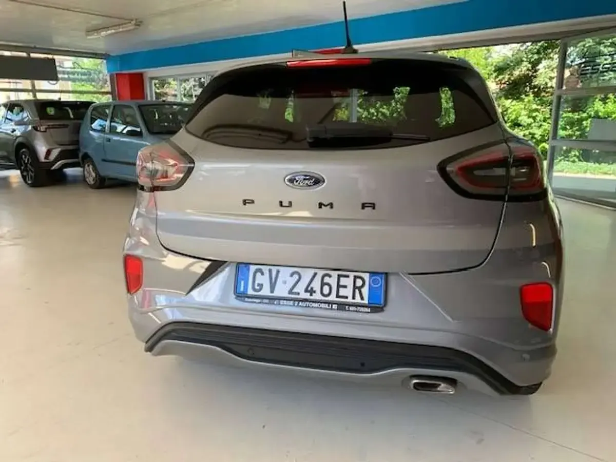 Usata Ford Puma ST-Line 125 CV (91 kW) 2024 Grigio medio met. SUV