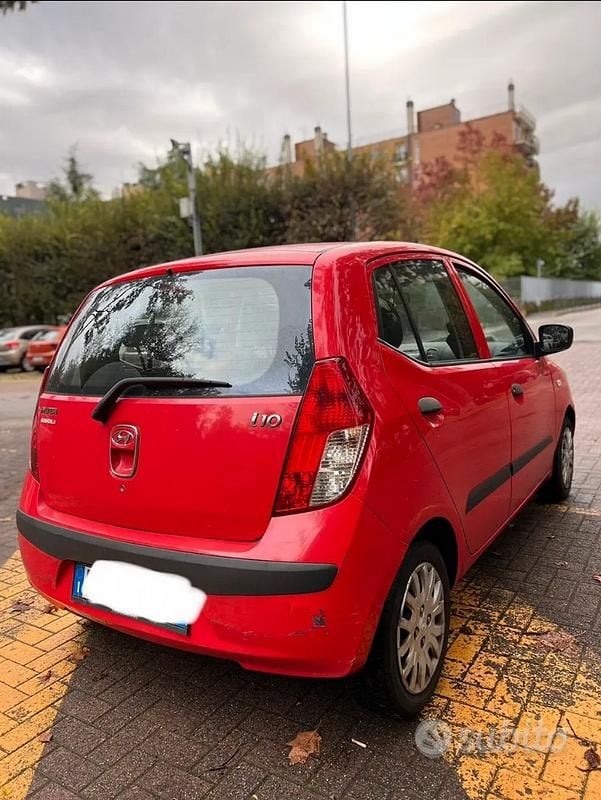 Usata 2010 Hyundai i10 Due volumi | 3500 € (Ottimo prezzo) - Immagine 1/4