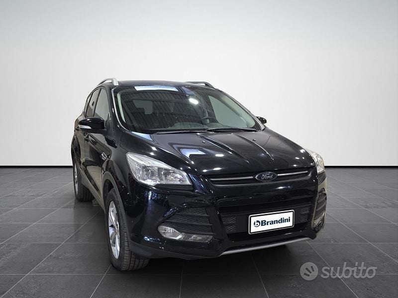 Usata Ford Kuga Titanium 120 CV (88 kW) 2016 Nero SUV