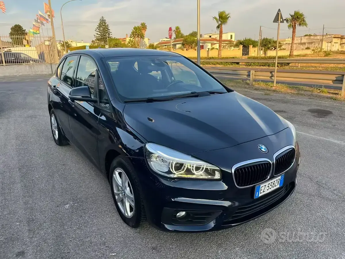 Usata BMW 216 Active Tourer Advantage 116 CV (85 kW) 2015 Bluazzurro Monovolume
