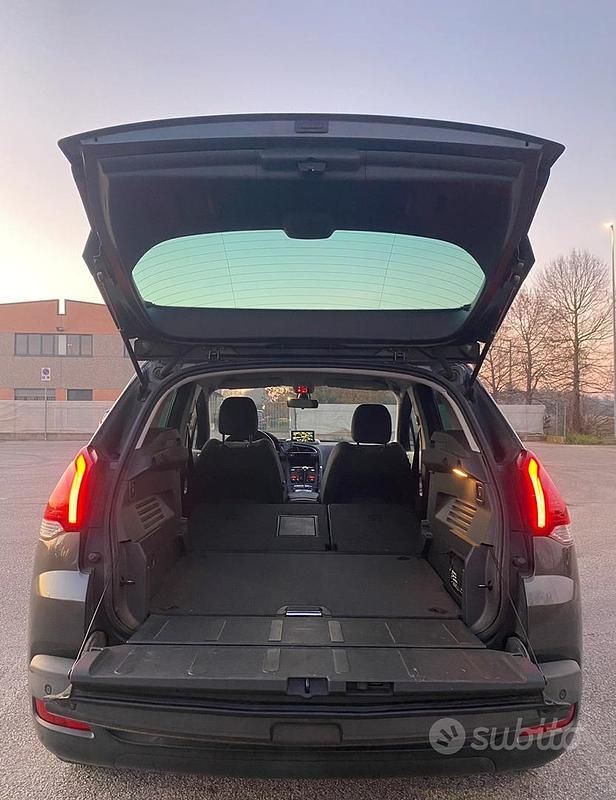 Usata Peugeot 3008 120 CV (88 kW) 2016 Grigio Monovolume