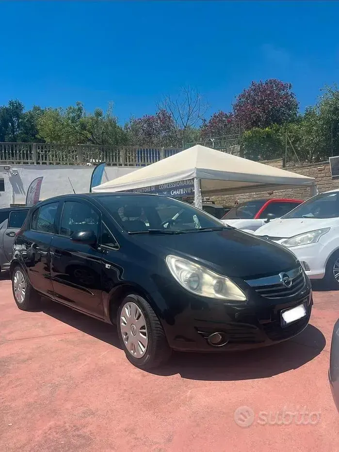 Usata Opel Corsa Cosmo 90 CV (66 kW) 2007 Nero Utilitaria