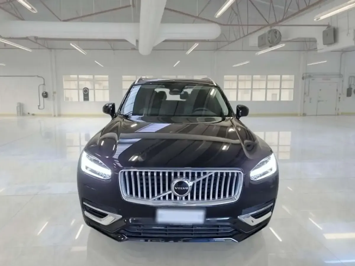 Usata Volvo XC90 Core 310 CV (228 kW) 2023 Nero SUV