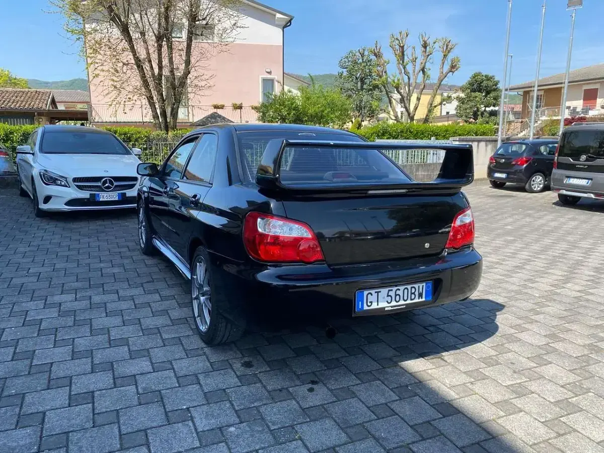 Usado Subaru Impreza 224 CV (164 kW) 2003 Negro Familiar
