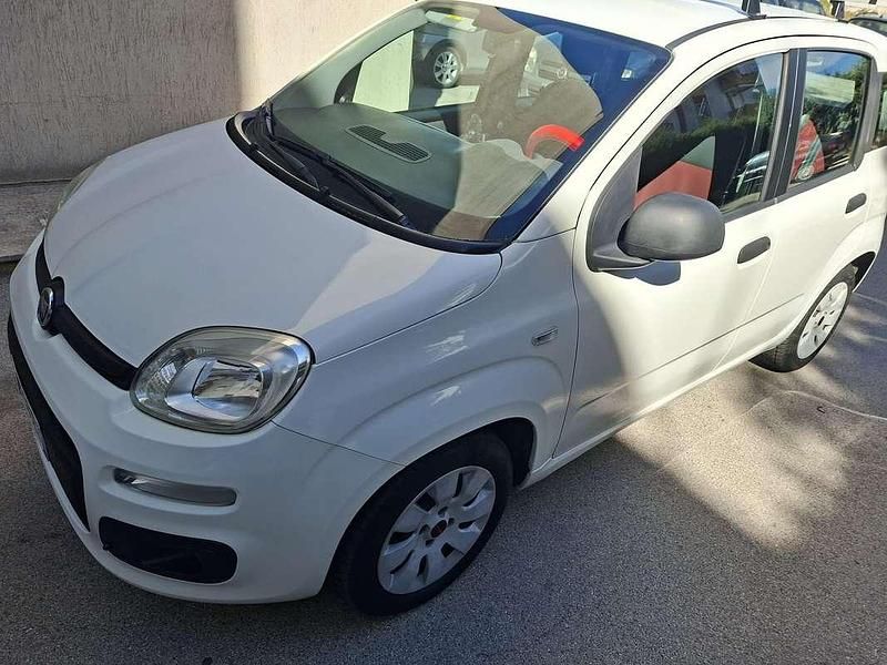 Usata Fiat Panda Pop 75 CV (55 kW) 2015 Bianco Utilitaria