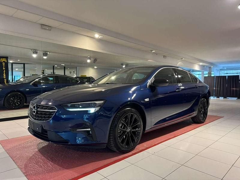 Usata Opel Insignia Sport 174 CV (127 kW) 2021 Blu/azzurro Berlina