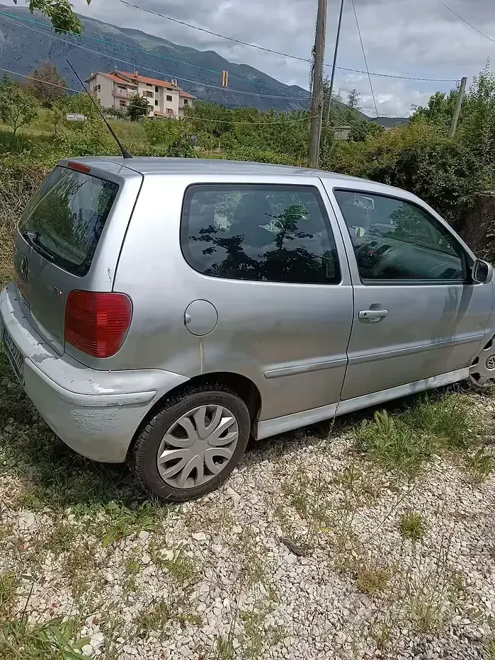 Usata VW Polo 75 CV (55 kW) 2004 Grigio Utilitaria