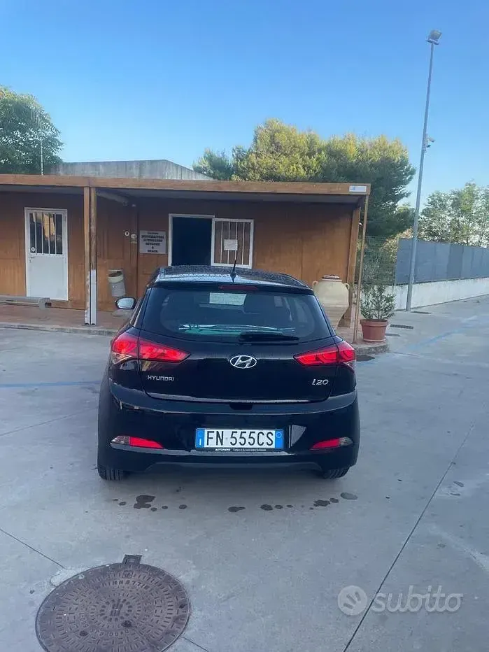 Usata Hyundai i20 Classic 84 CV (61 kW) 2018 Nero Berlina
