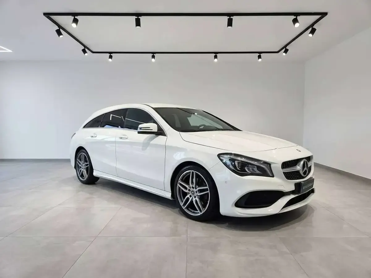 Usata Mercedes CLA220 Shooting Brake Premium 170 CV (125 kW) 2018 Bianco Station wagon