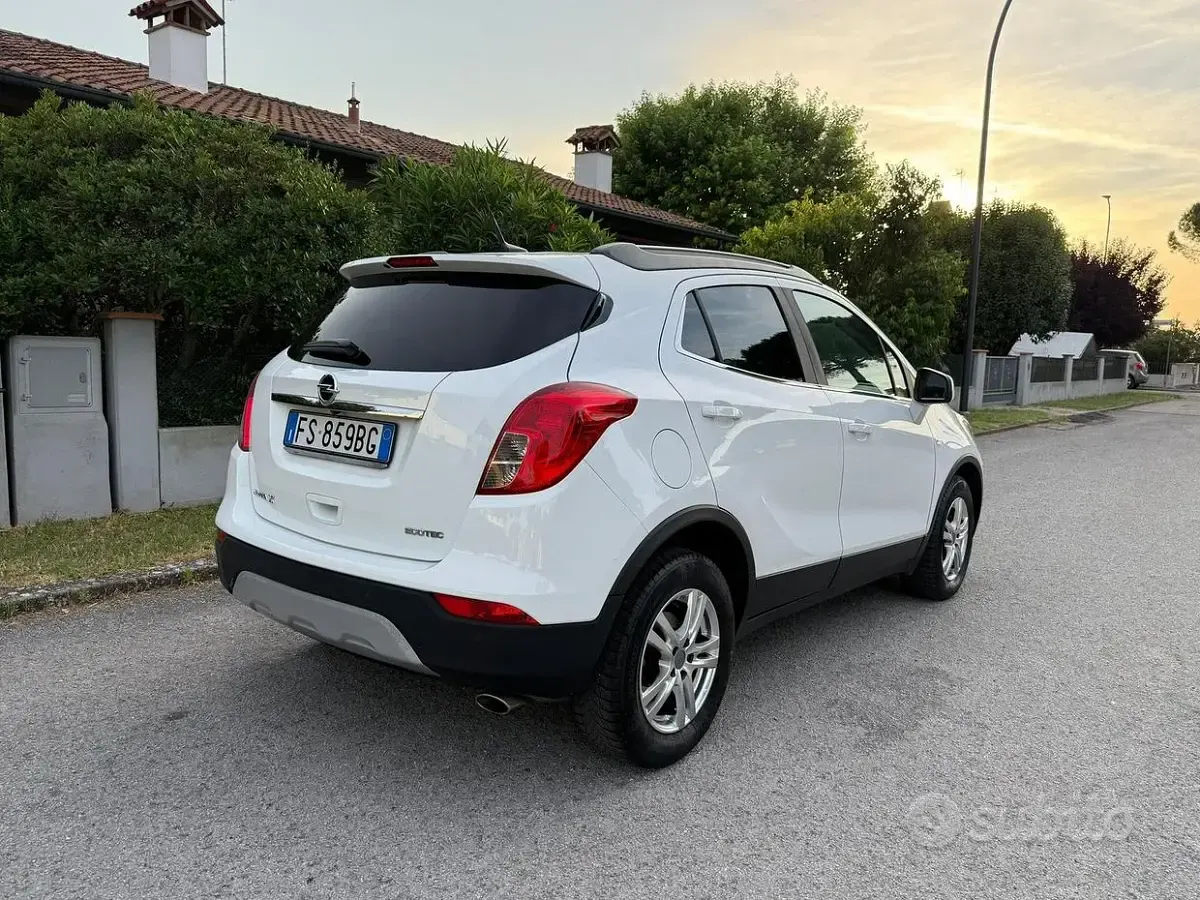 Usata Opel Mokka X 140 CV (102 kW) 2018 Bianco SUV