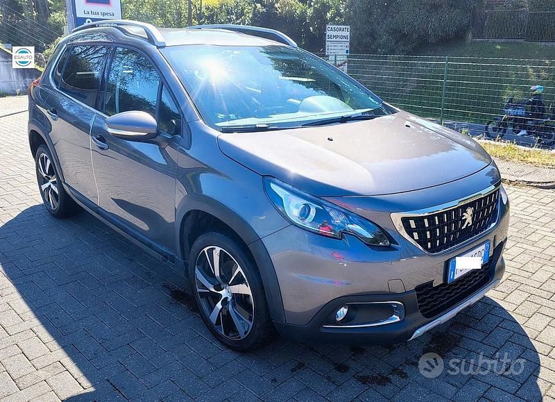 Usata Peugeot 2008 GT-line 110 CV (80 kW) 2017 Grigio SUV