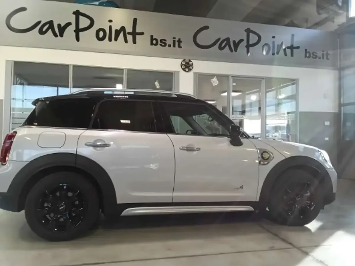 Usata Mini Cooper Countryman Business 125 CV (91 kW) 2021 Argento SUV