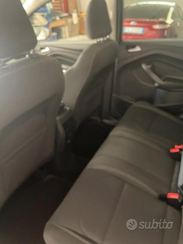 Usata Ford Kuga 115 CV (84 kW) 2019 Bianco SUV