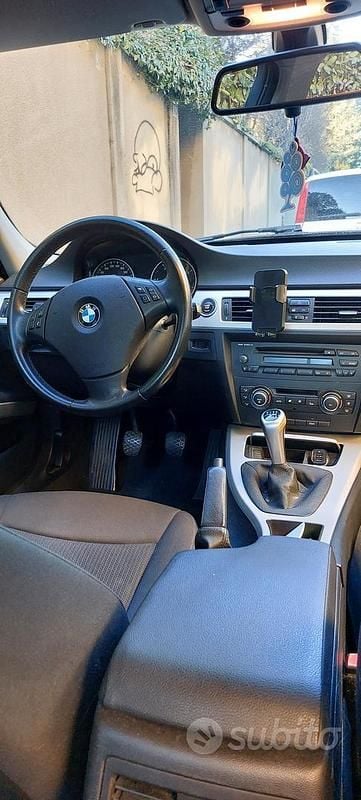 Usata BMW 316 116 CV (85 kW) 2010 Grigio Berlina